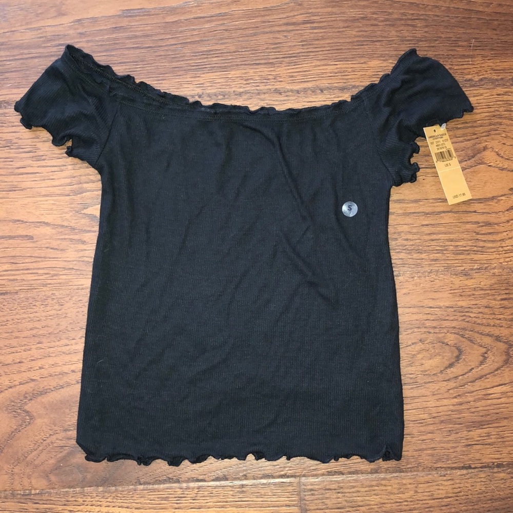 American Eagle off the Shoulder T-Shirt NWT